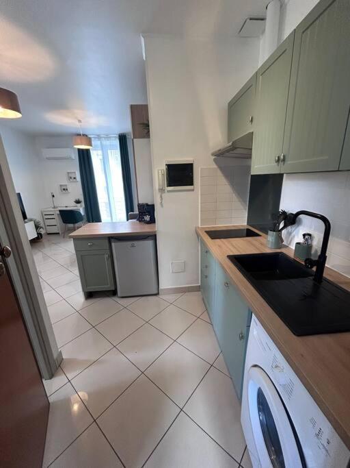 Apartment Dans Proche Nizza